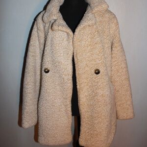 Small sized big fluffy button up jacket